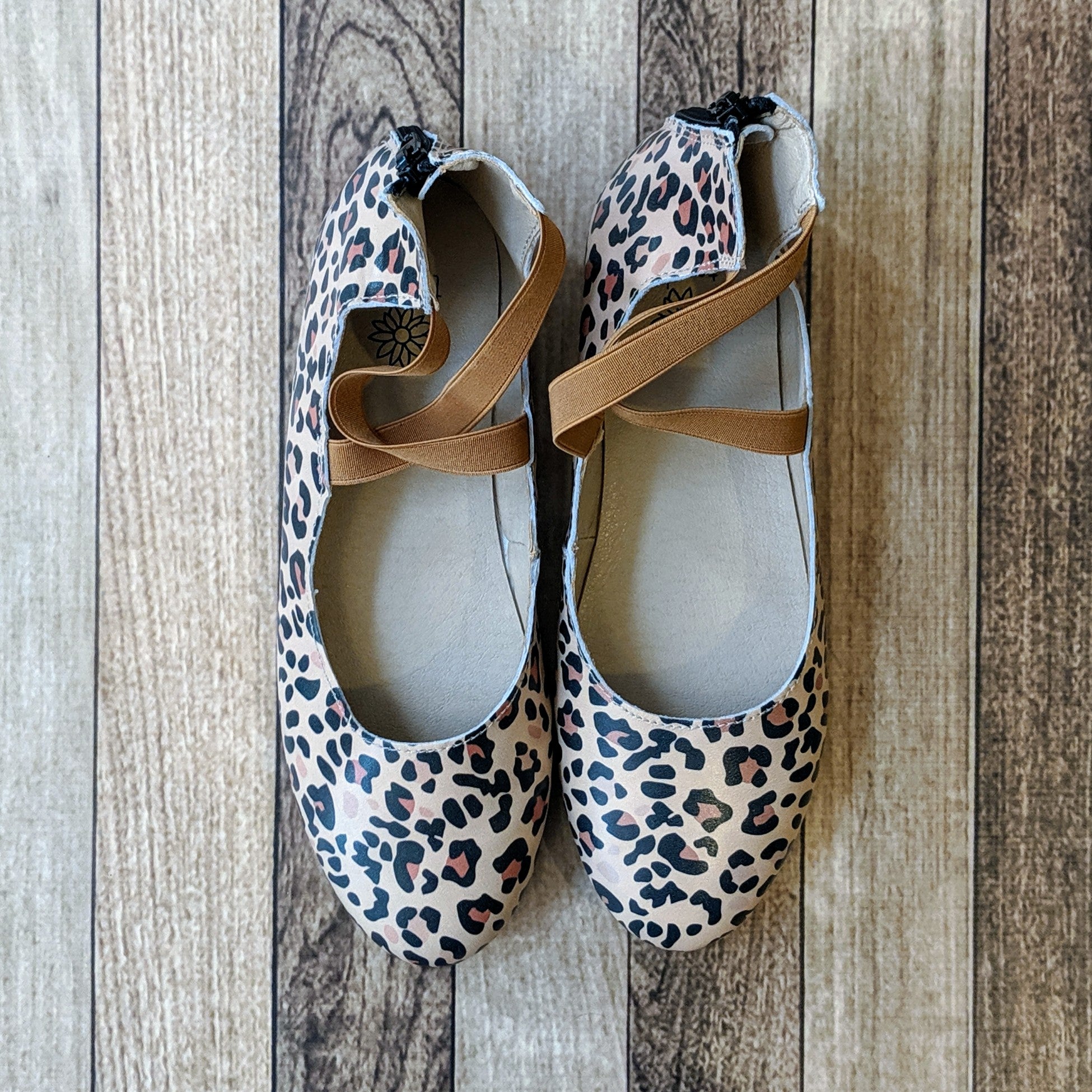 Leopard print ballet pumps best sale