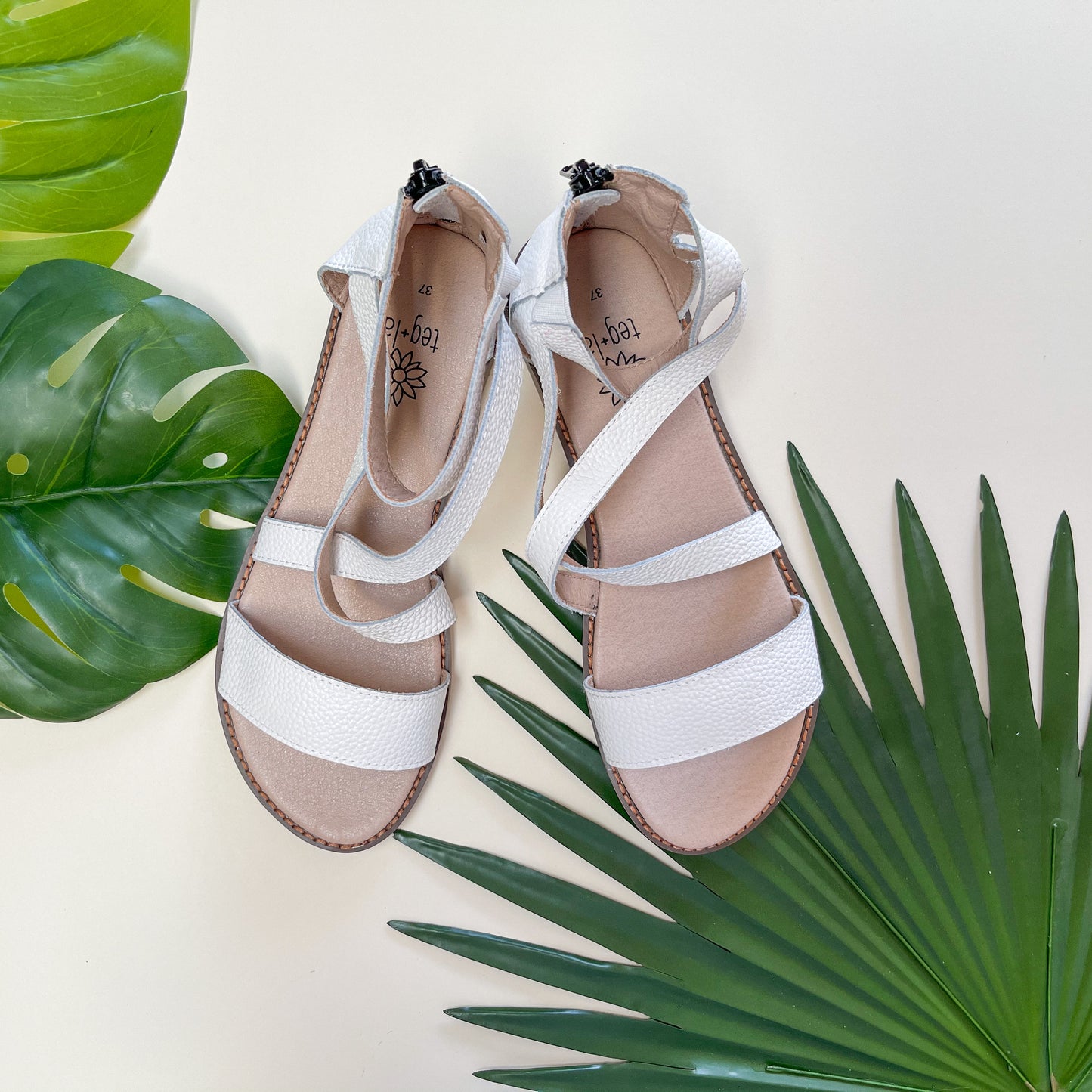 MOMMY Debbie Flats Simply White