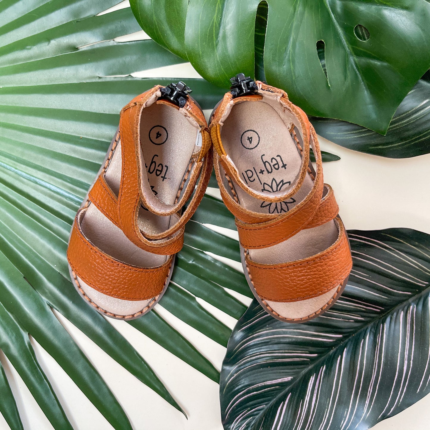 Debbie Flats Tobacco Brown