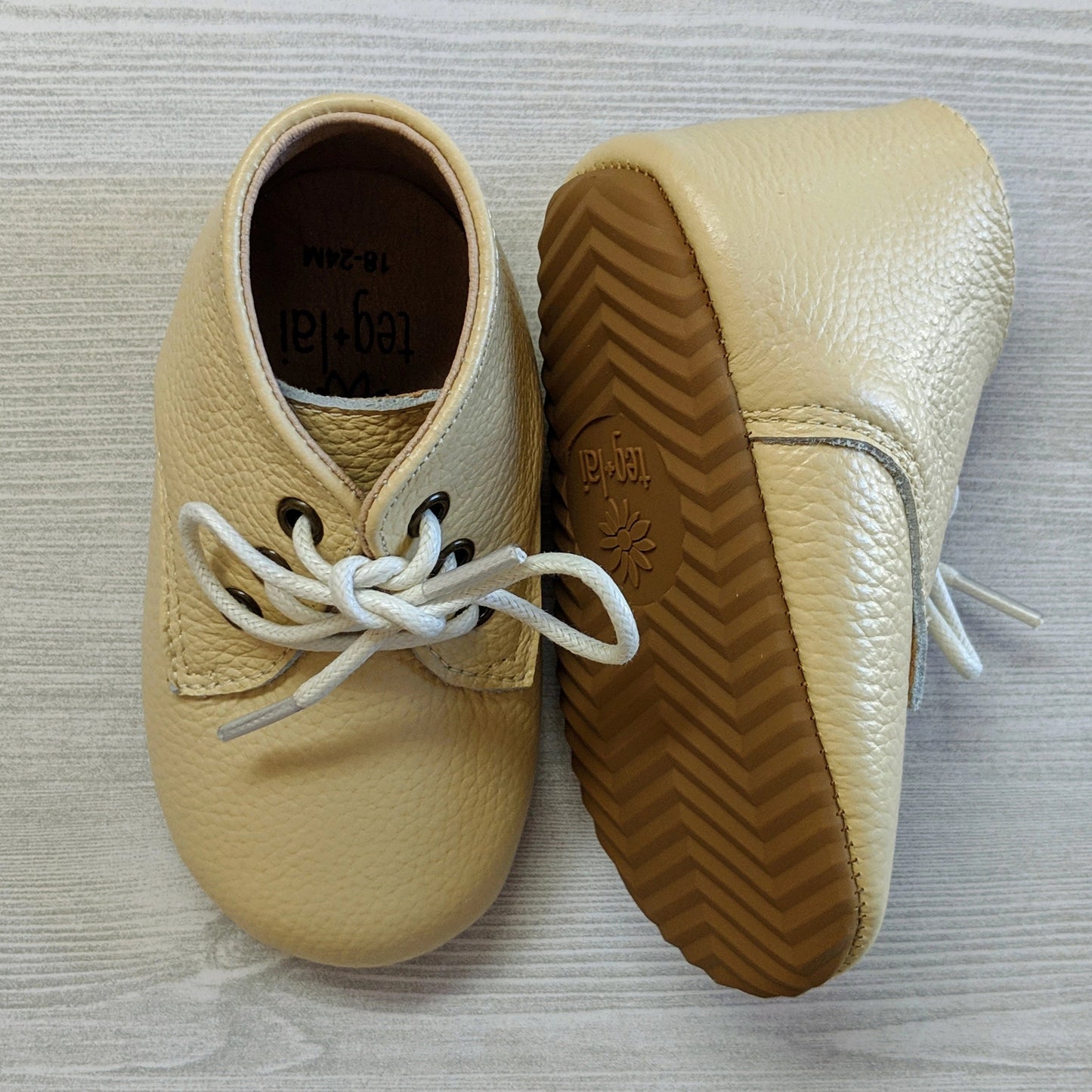 UNISEX Oxford Boot Cream