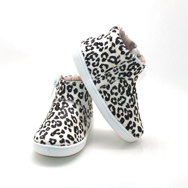 ADULT High Top Loafer Snow Leopard