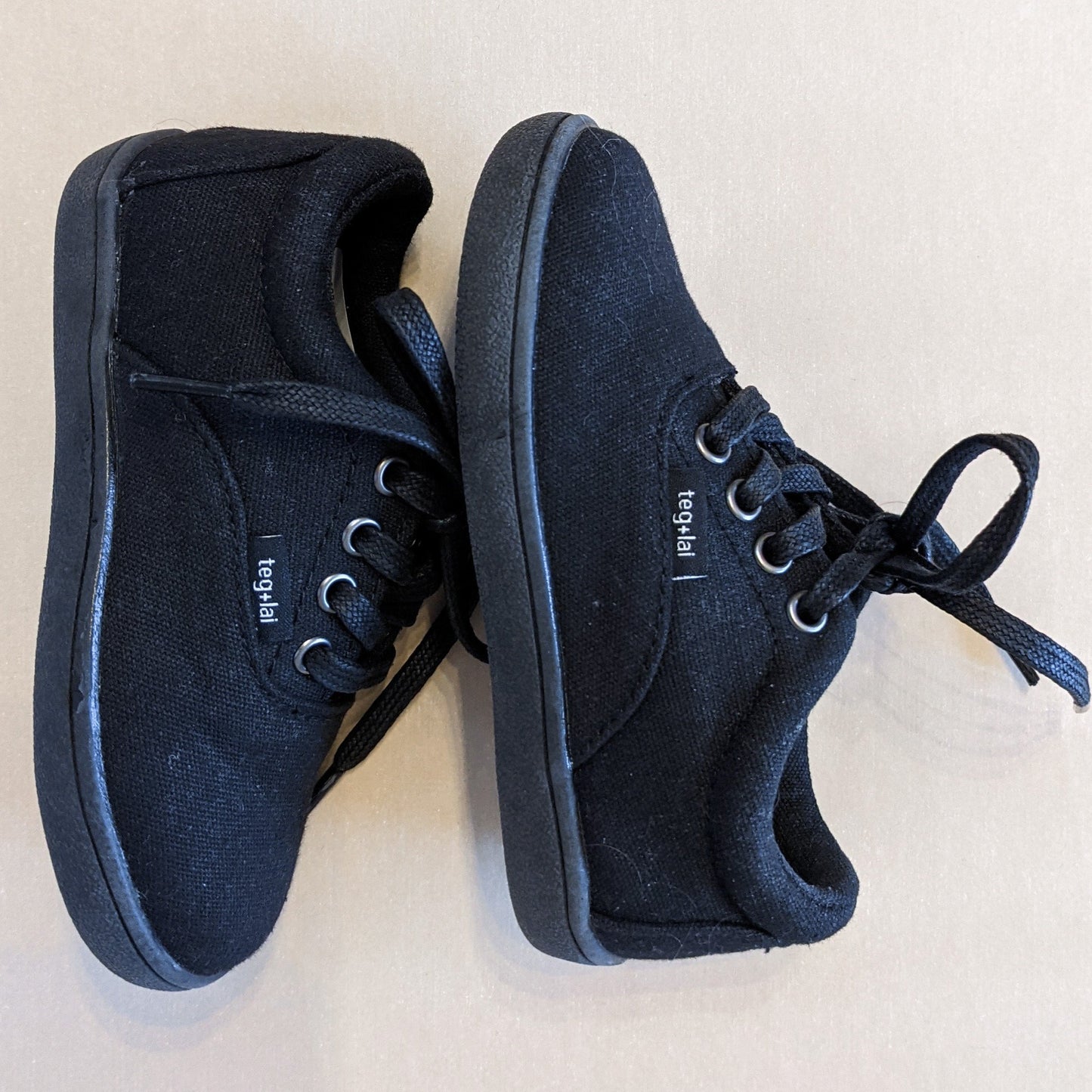 Lace Up Canvas Ebony