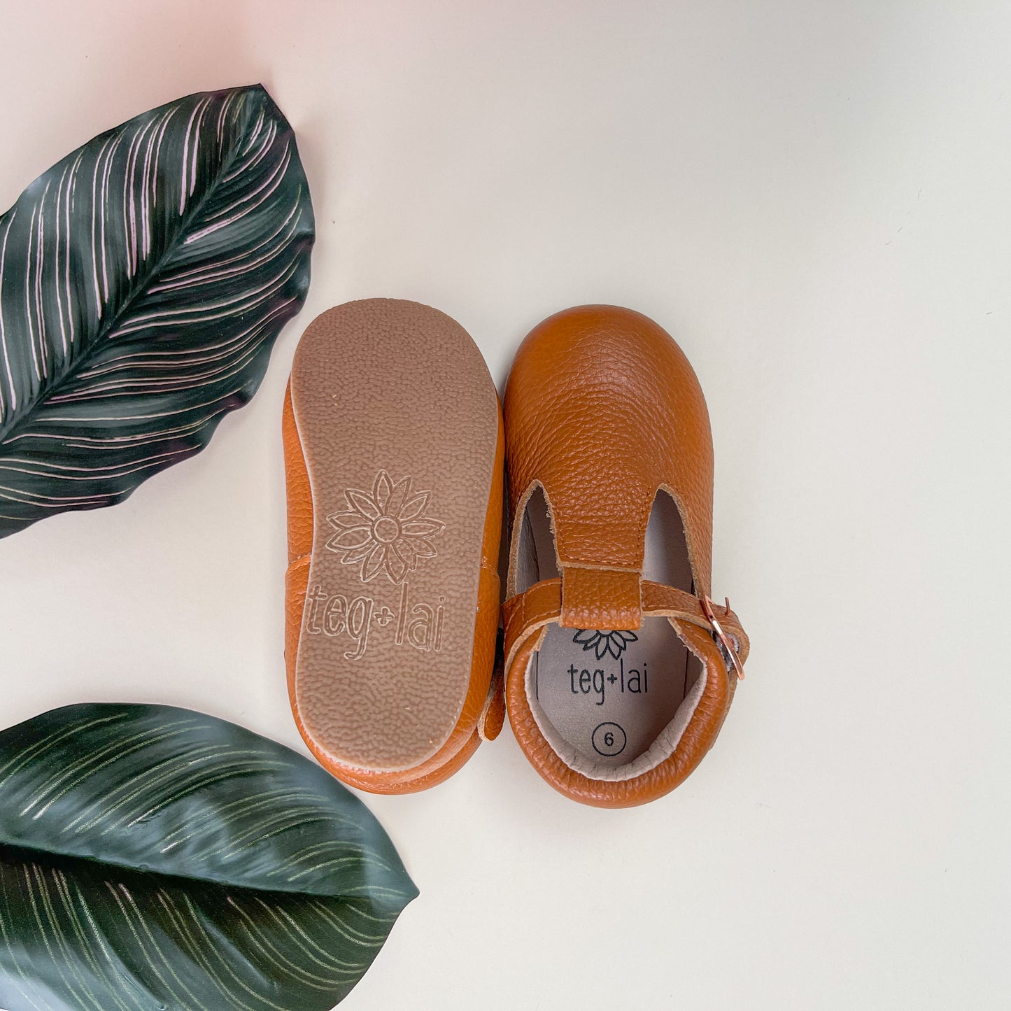 T-Strap Tobacco Brown