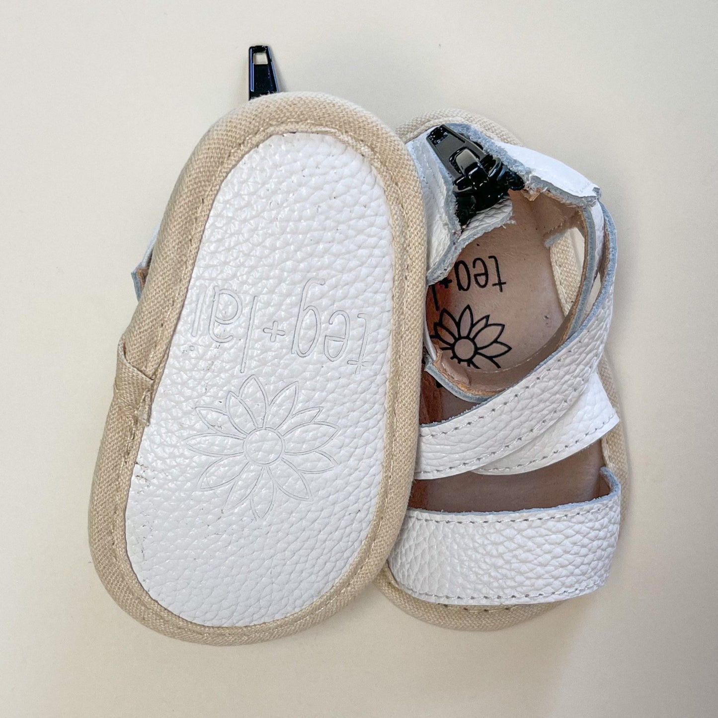 Debbie Flats Simply White