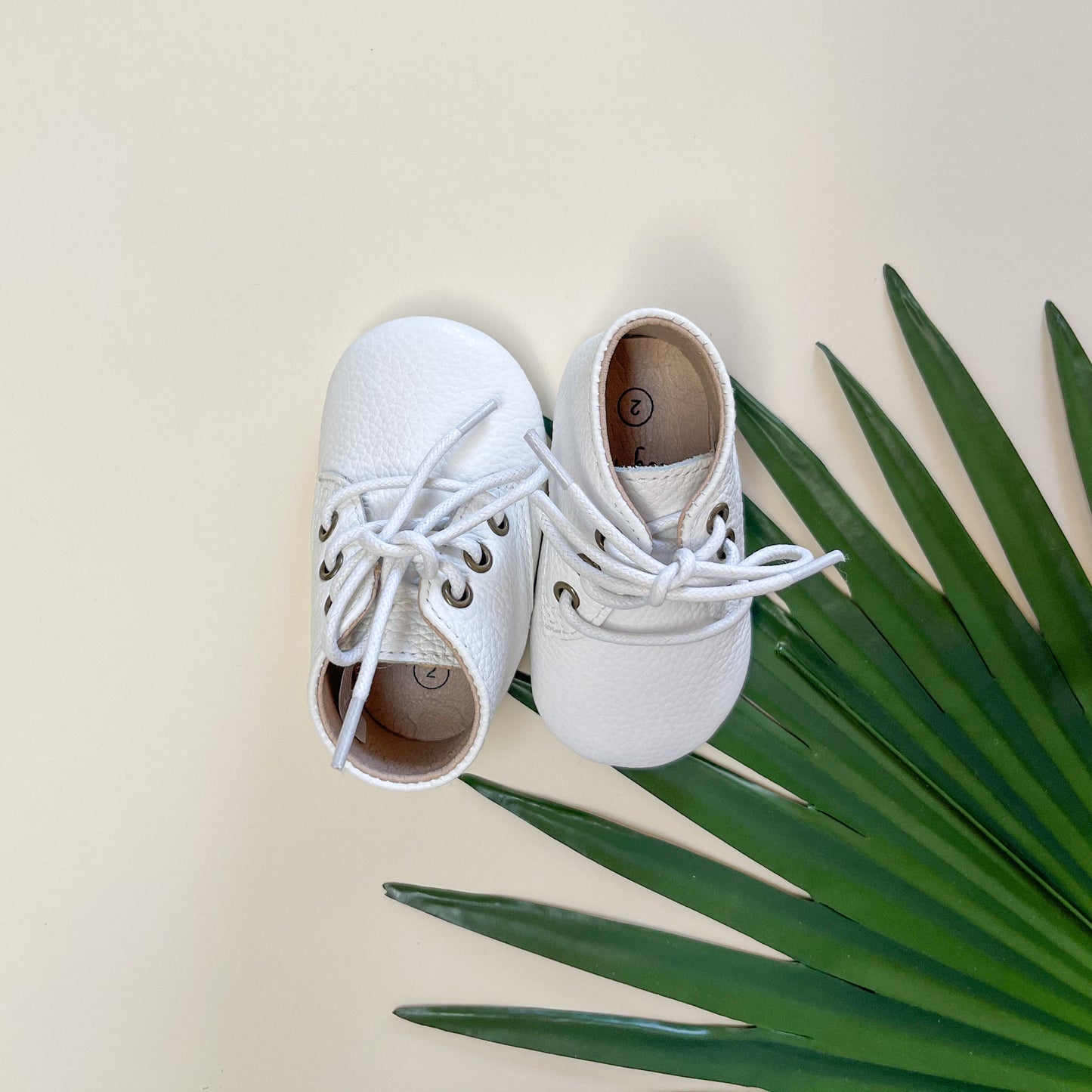 UNISEX Oxford Boot Simply White