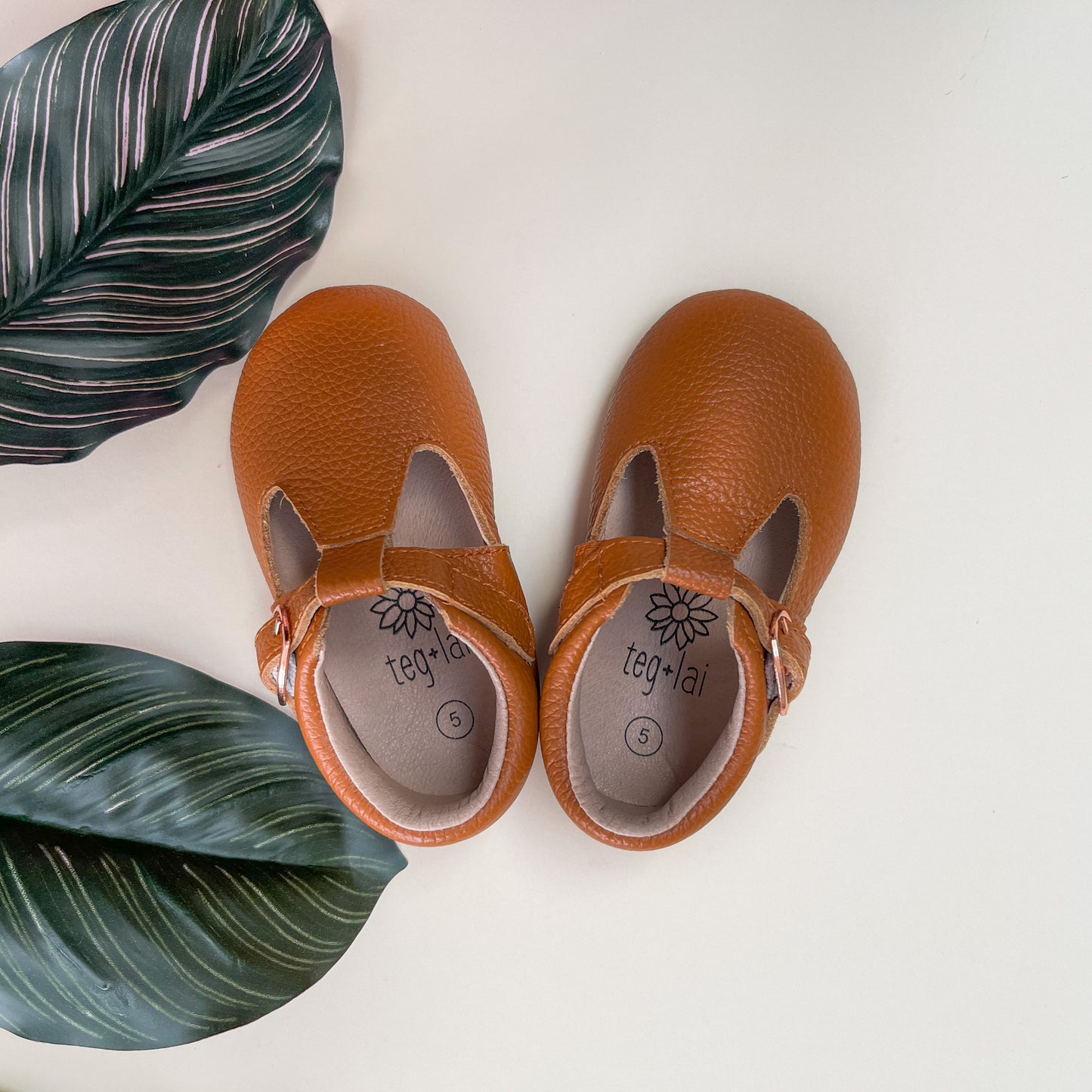 T-Strap Tobacco Brown