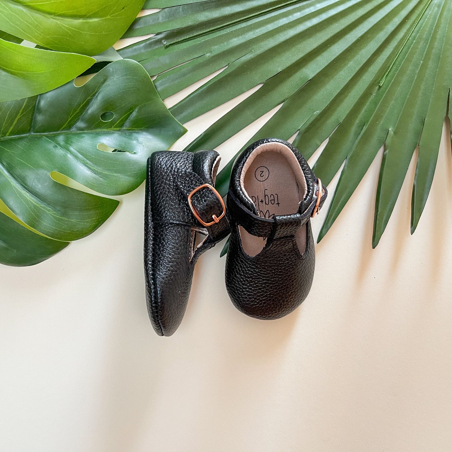 T-Strap Ebony