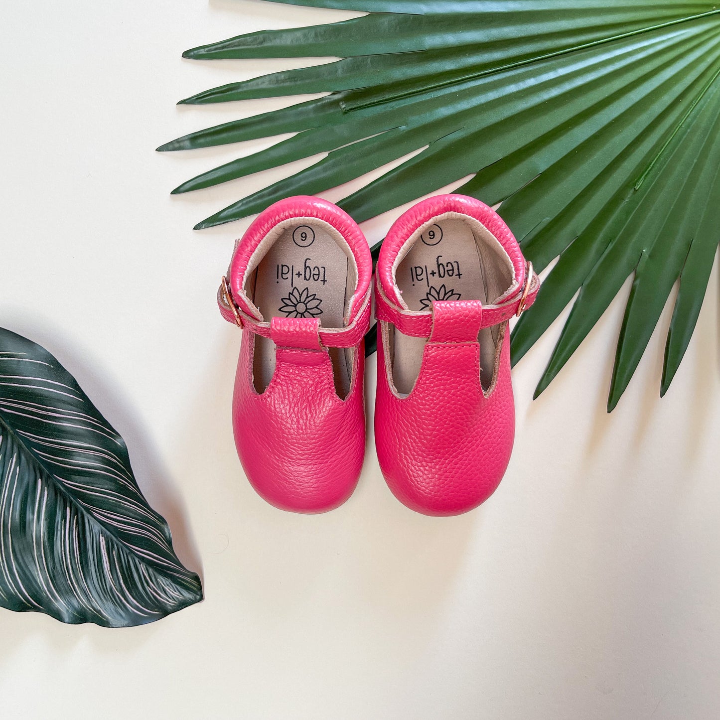 T-Strap Bubblegum