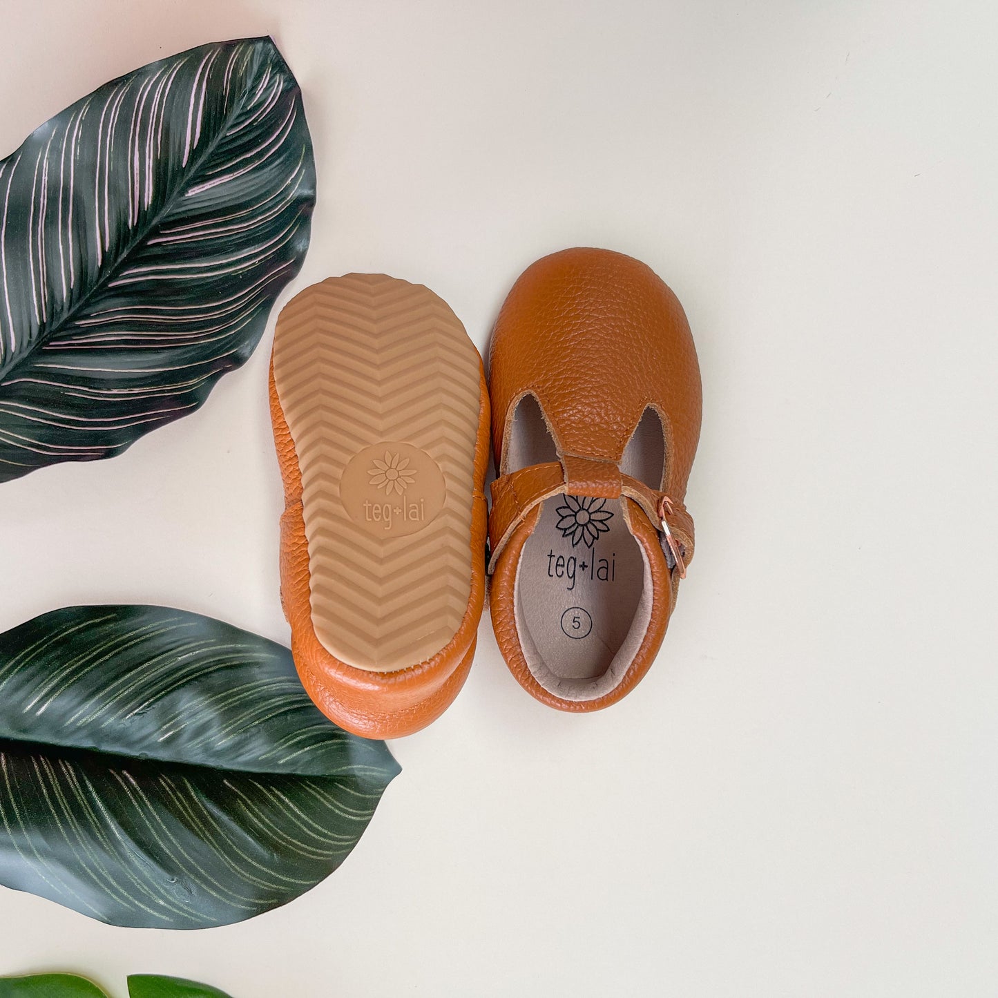 T-Strap Tobacco Brown