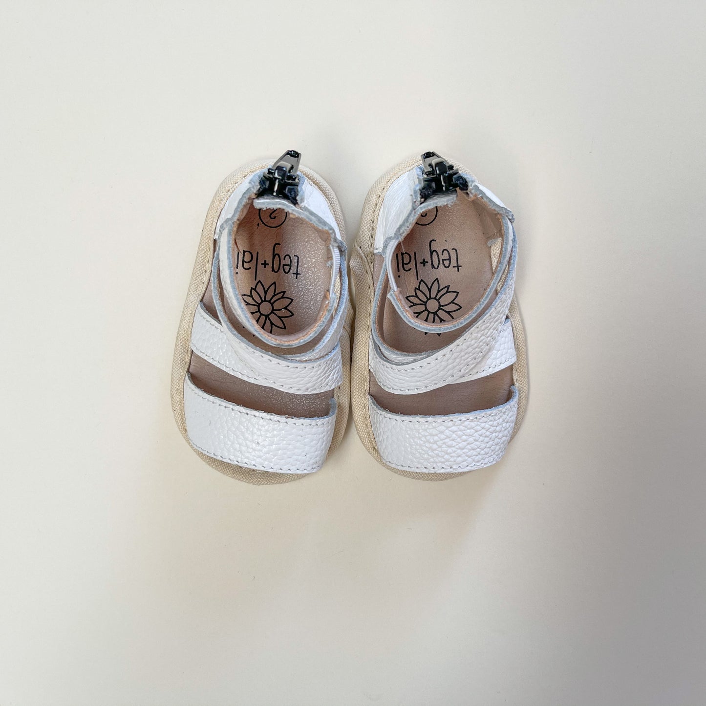 Debbie Flats Simply White